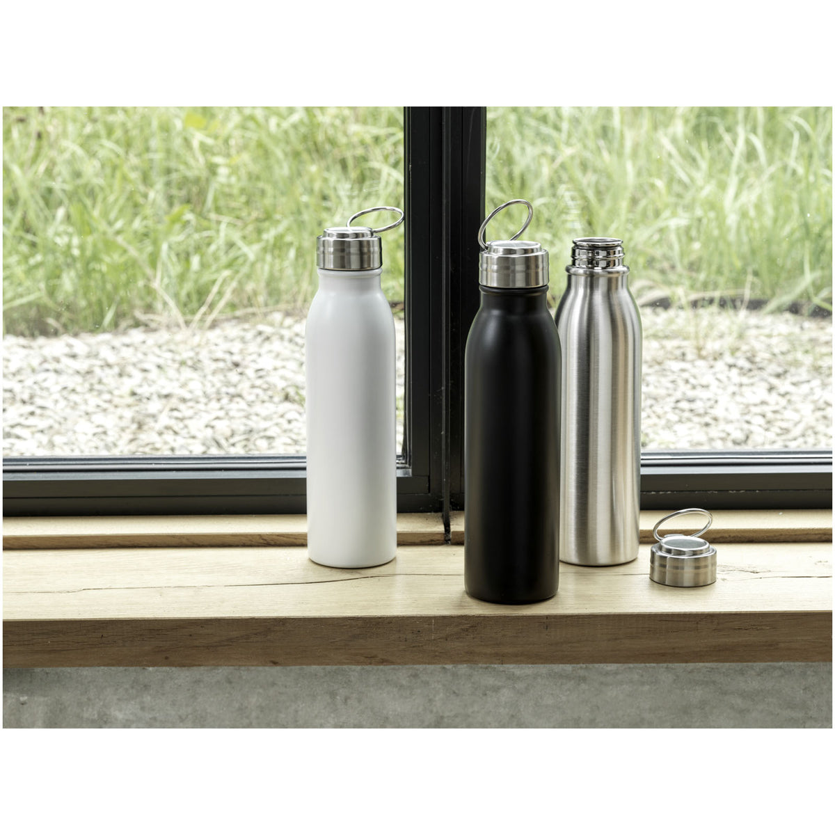 Harper 720 ml vattenflaska av RCS-certifierat rostfritt stål med metalloop