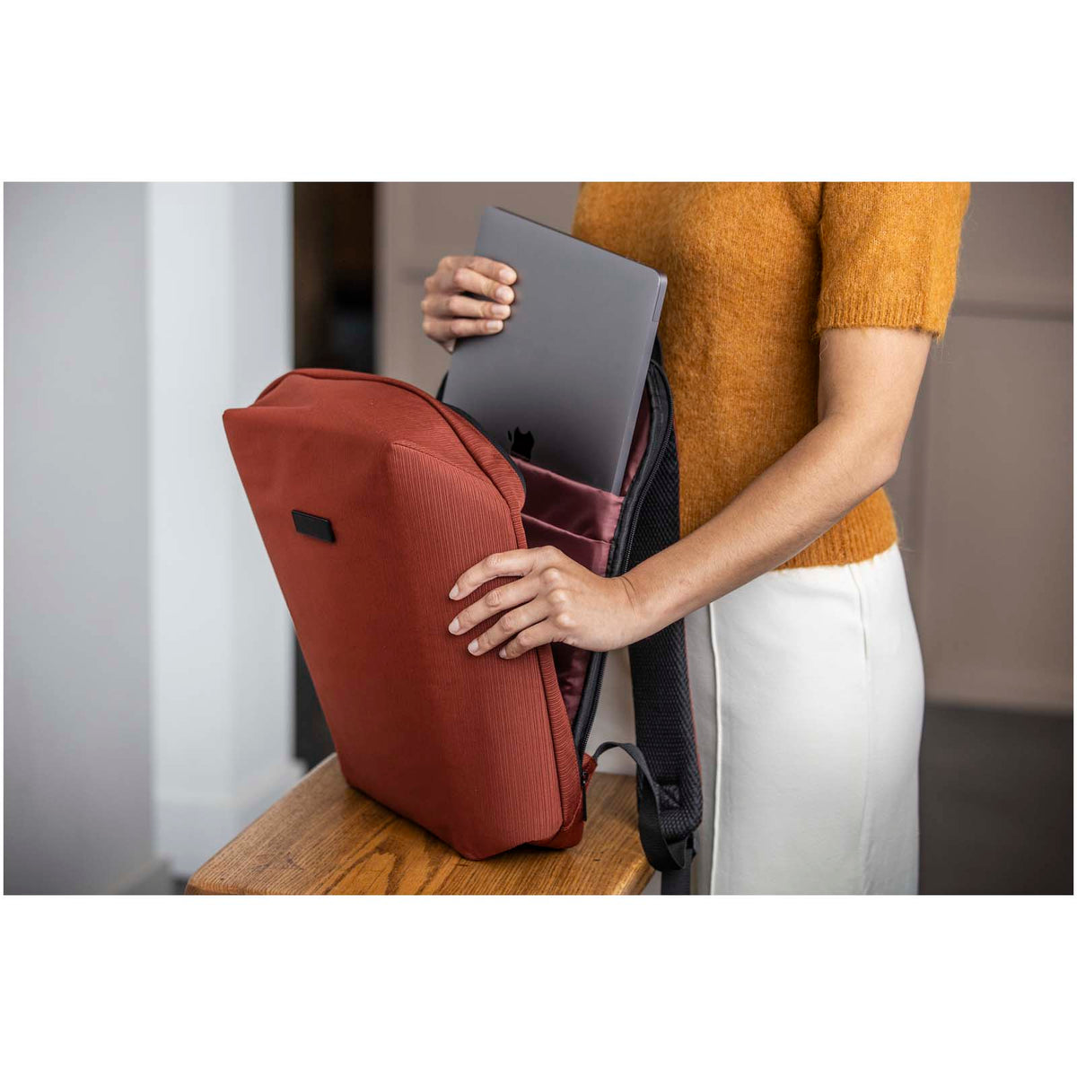 Luma stöldsäker 15 tums laptopväska av återvunna GRS-material, 10 l