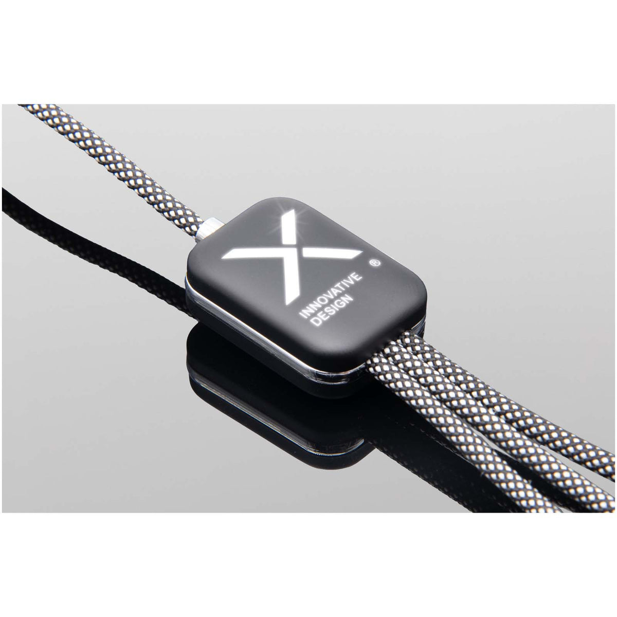 SCX.design C33 Type-C-laddningssladd på 60 W med dubbelupplyst logotyp