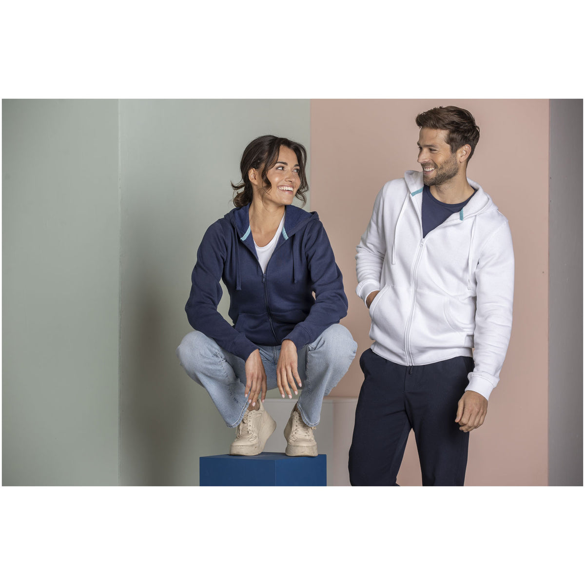 Ruby herrhoodie med hel dragkedja ekologisk