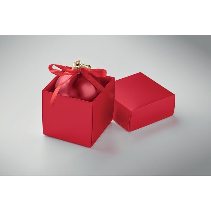 Julgranskulor i presentask