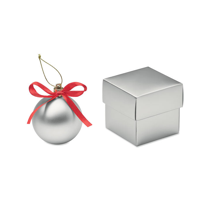 Julgranskulor i presentask