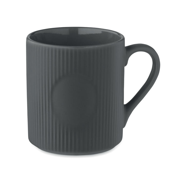 Matt ribbad keramikmugg 340 ml