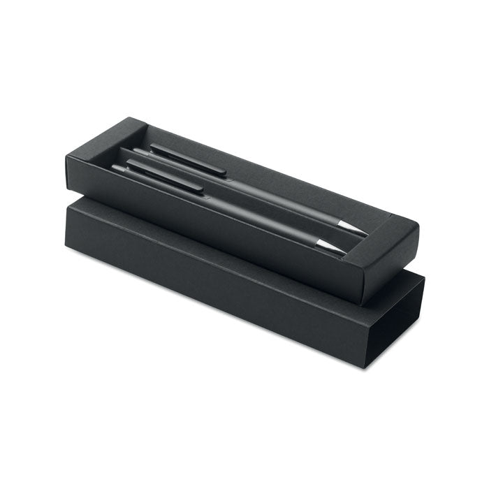 Pennset i återvunnet aluminium