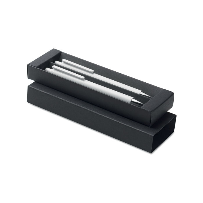 Pennset i återvunnet aluminium