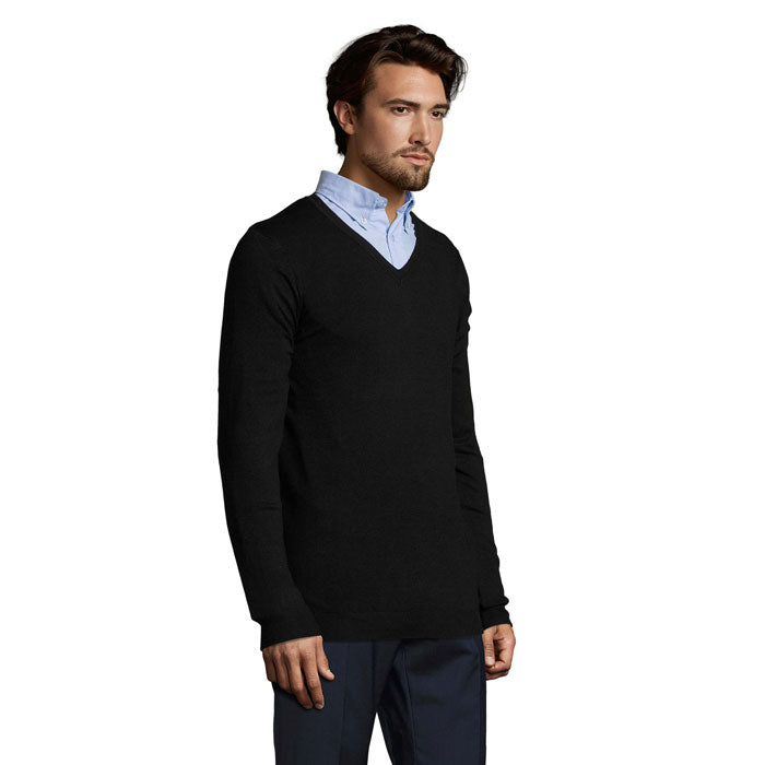 GLORY HERR V-NECK SWEATER