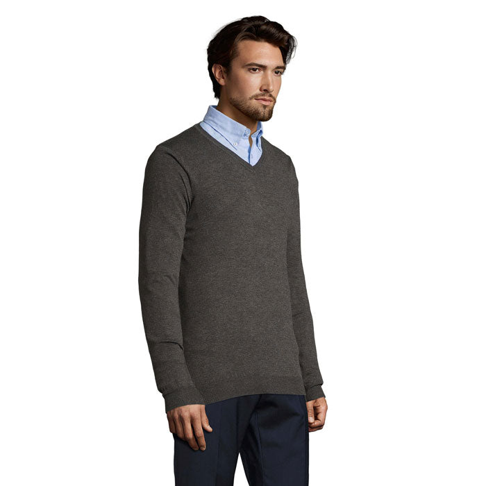 GLORY HERR V-NECK SWEATER
